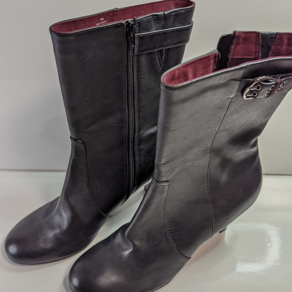 Tommy Hilfiger Leather Boots with heel, size 8 - Picture 10 of 10